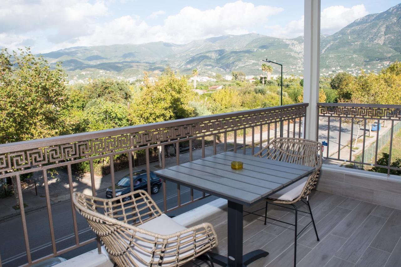 Naya Apartment Каламата Екстериор снимка